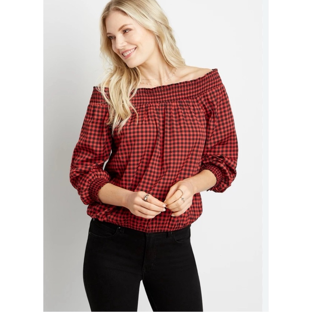 Maurices Red Checker Print‎ Smocked Off The Shoulder Top, size Large